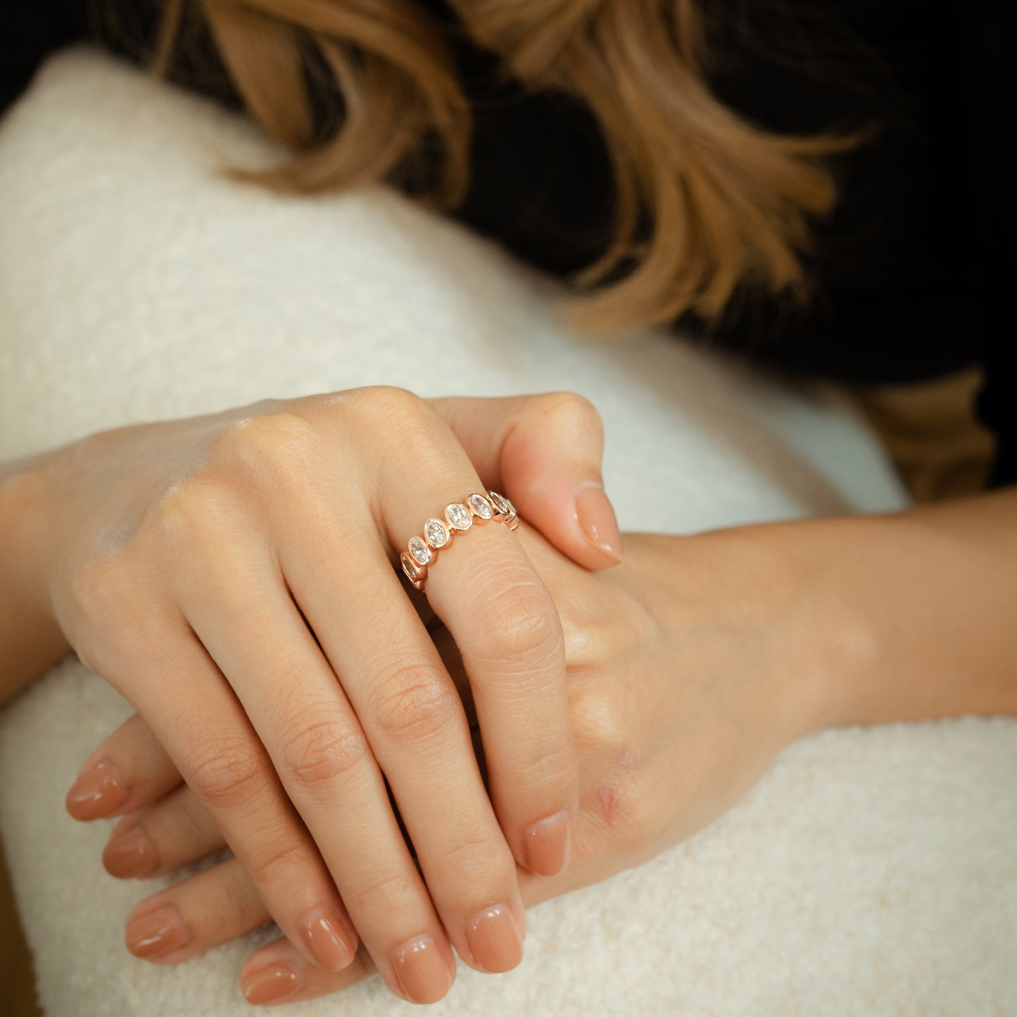 Glintz Ultra Basic Modern Muave Eternity in Oval & Emerald with Bazel setting