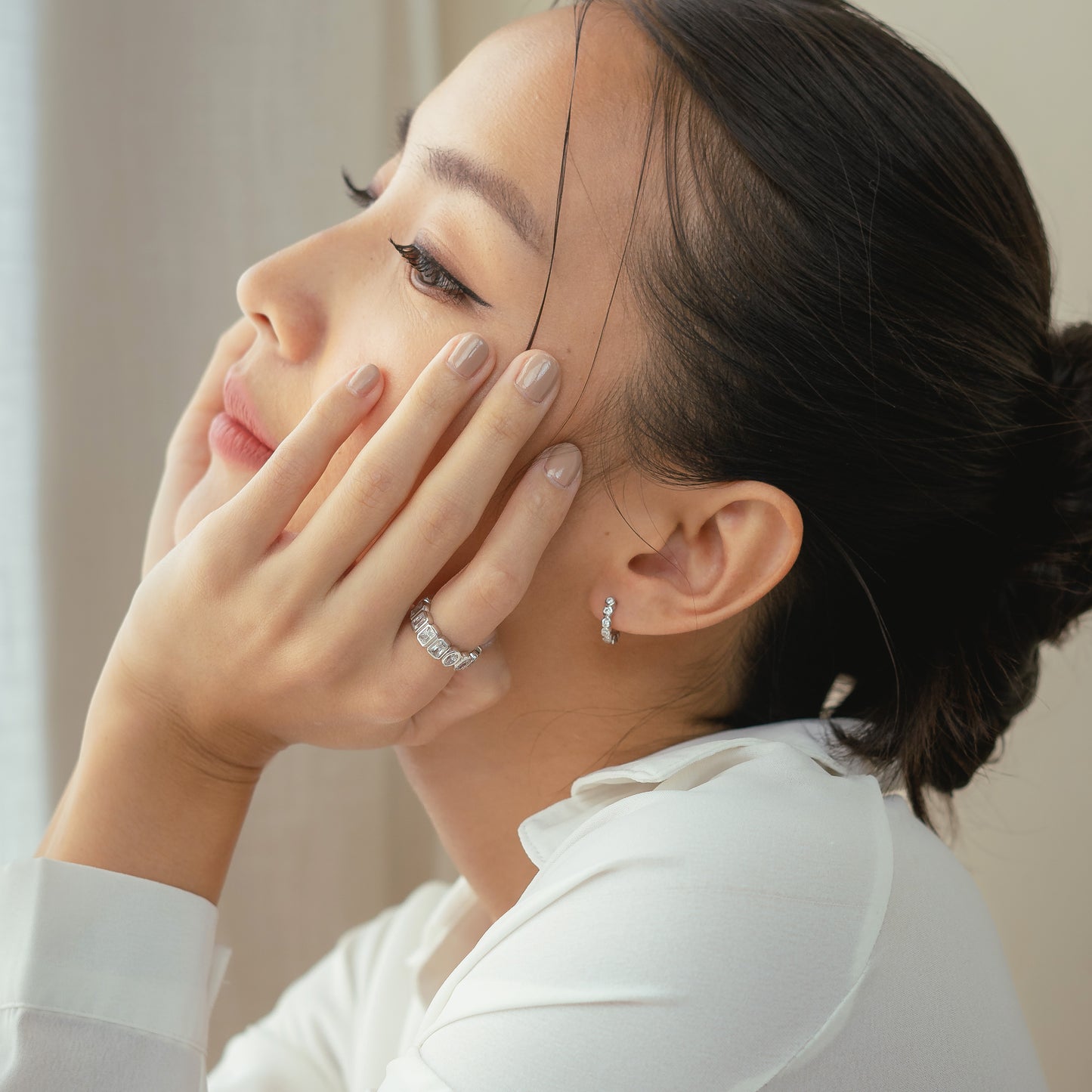 Glintz Ultra Basic Minimal Huggies in Bazel Setting