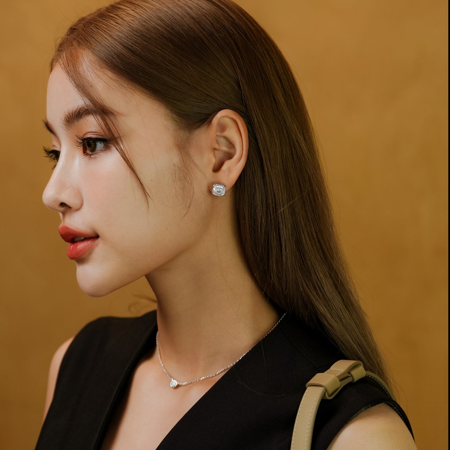 Glintz Bijoux Bisou Cushion 9x9mm Stud Earrings