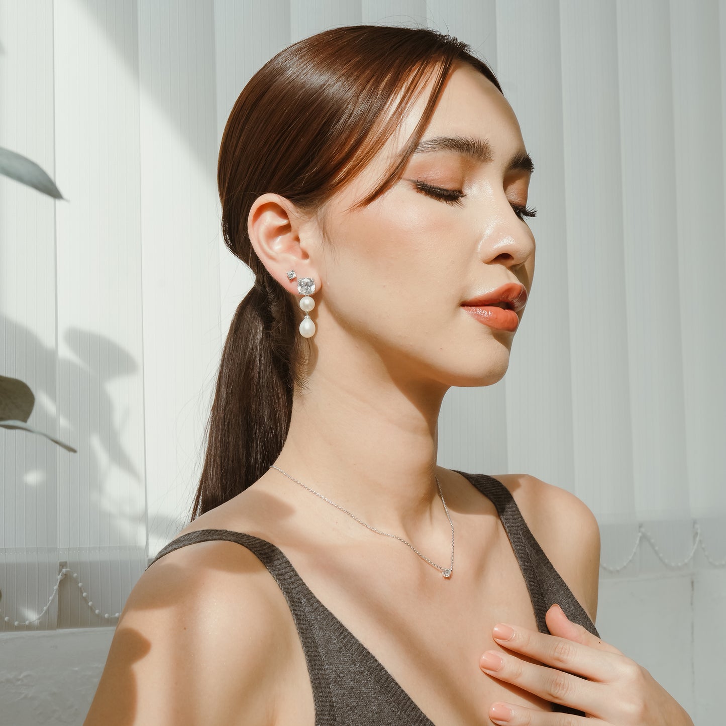 Glintz Amira Dangling Earrings