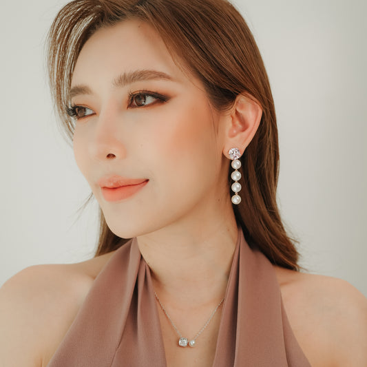 Glintz Amira Long Earrings