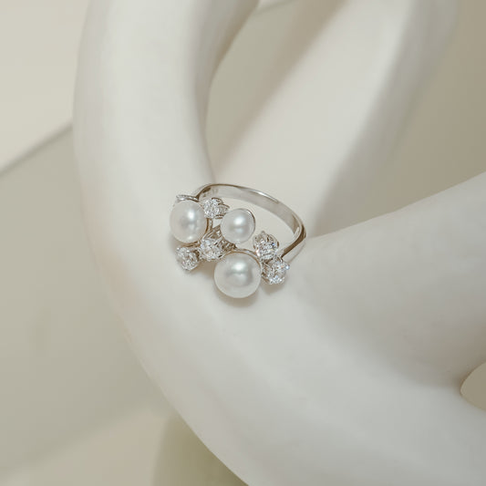 Glintz Tear Drop Cluster Ring