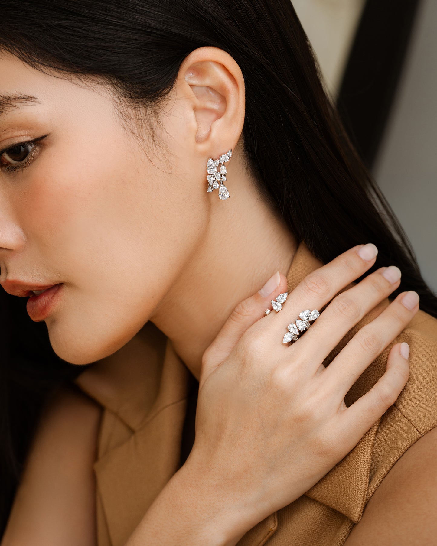 Glintz Lumen Statement Ring