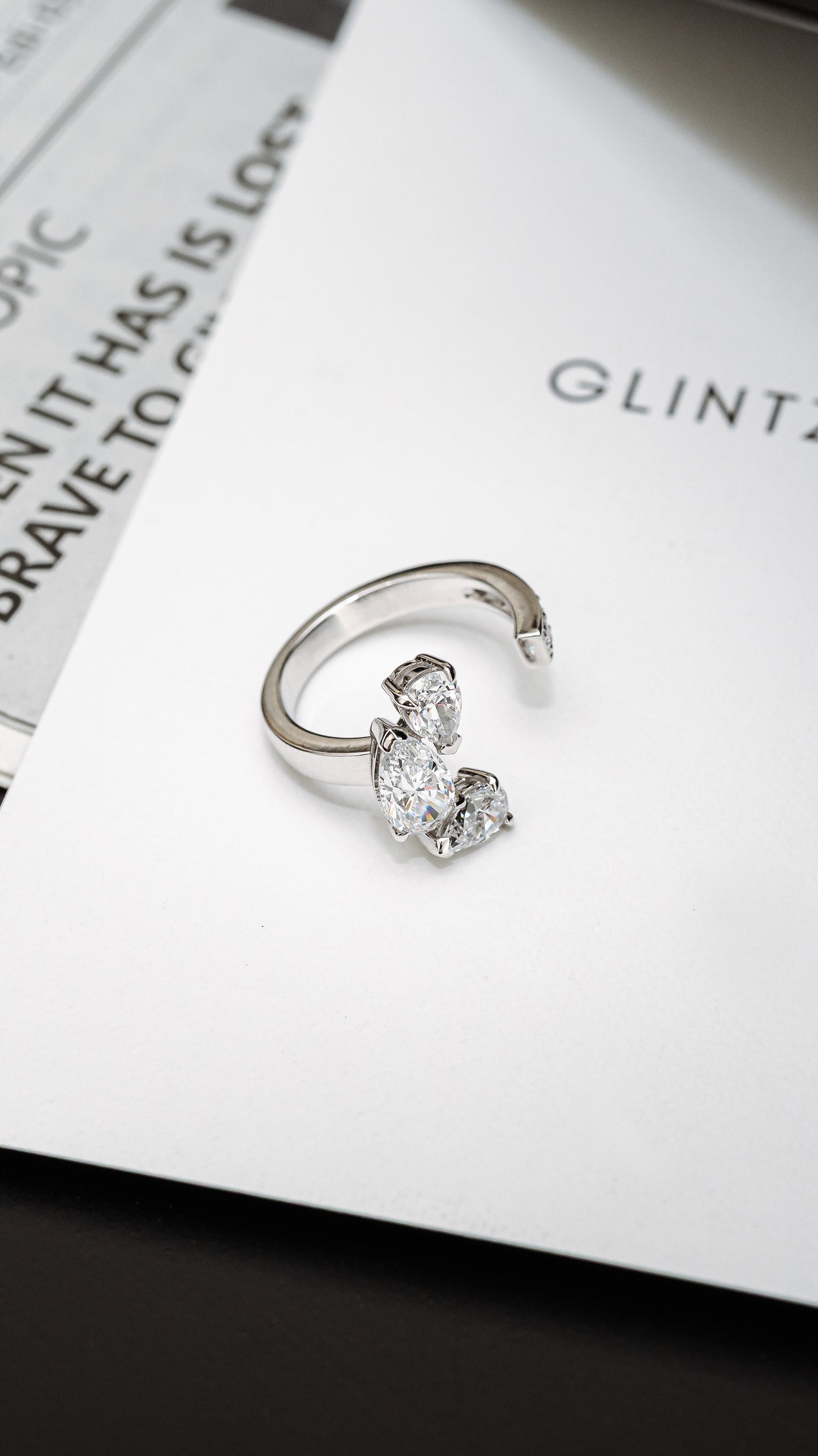 Glintz Lumen Dainty Ring