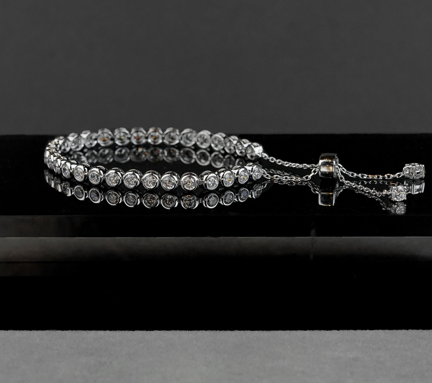 Glintz Stardust Shine Pull Bracelet Brilliant Cut Bazel Setting