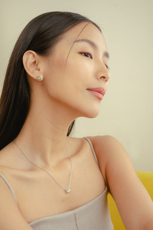 Glintz Classic Halo Setting Pendant&Necklace 12mm in CanaryCz.