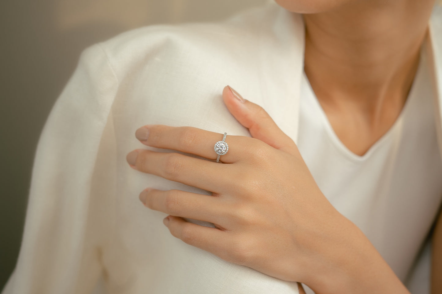 Glintz Classic Halo Setting Ring 9mm in WhiteCz.