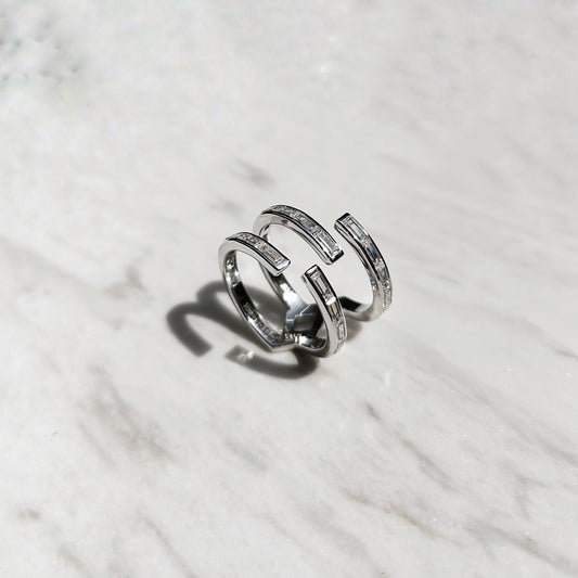 Glintz Circlet in Baquette Ring