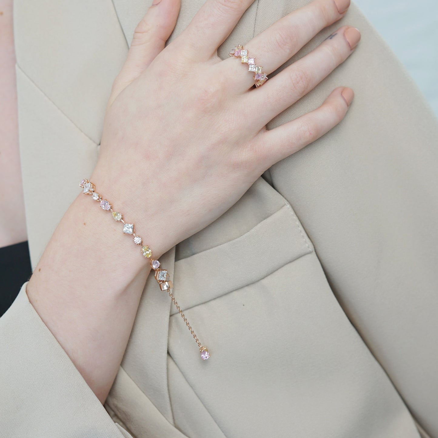 Glintz Parallogram Pull Bracelet in Pink