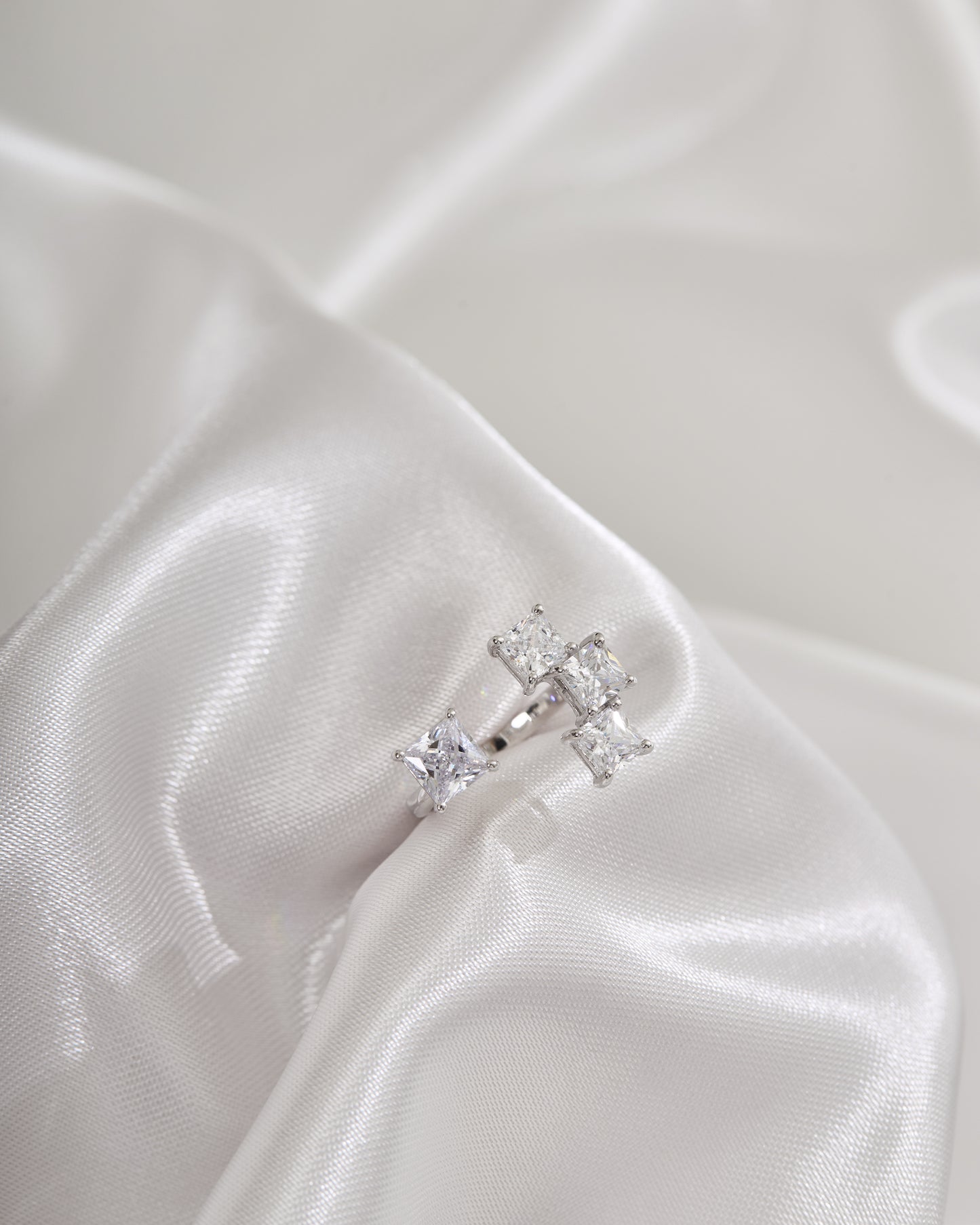 Glintz Geometric Grace Princess Cut Ring