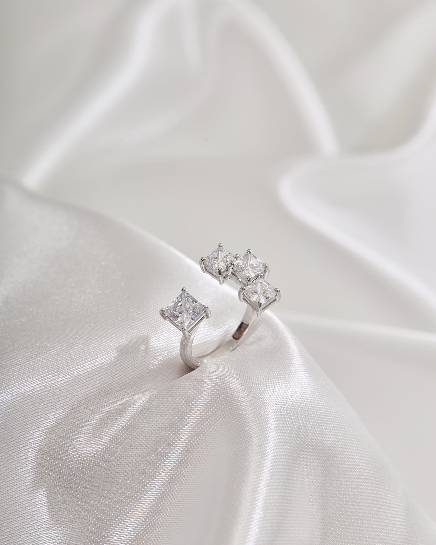Glintz Geometric Grace Princess Cut Ring