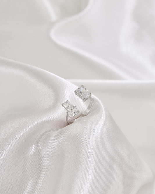 Glintz Geometric Grace Emerald Cut Ring