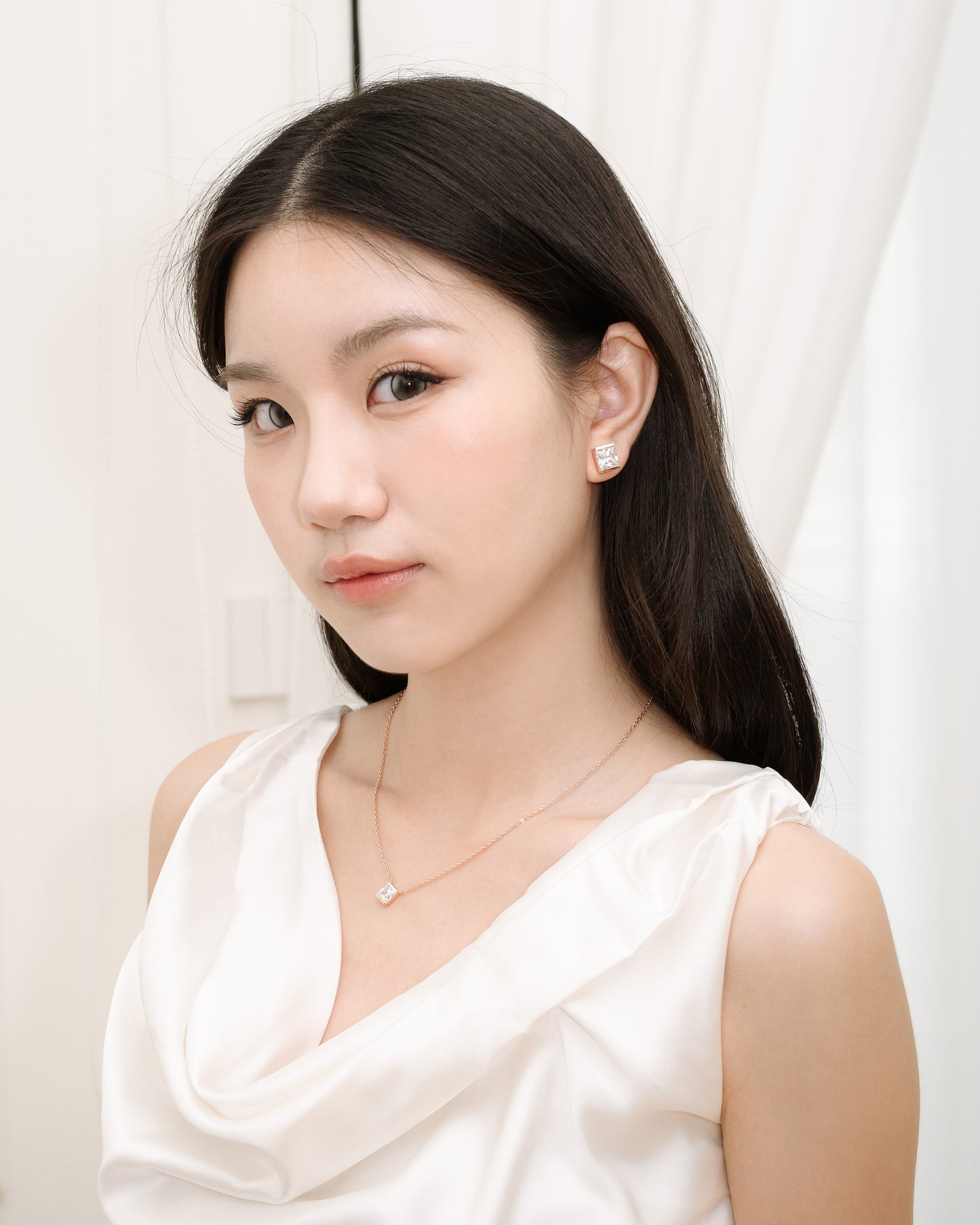 Glintz Bare Necklace